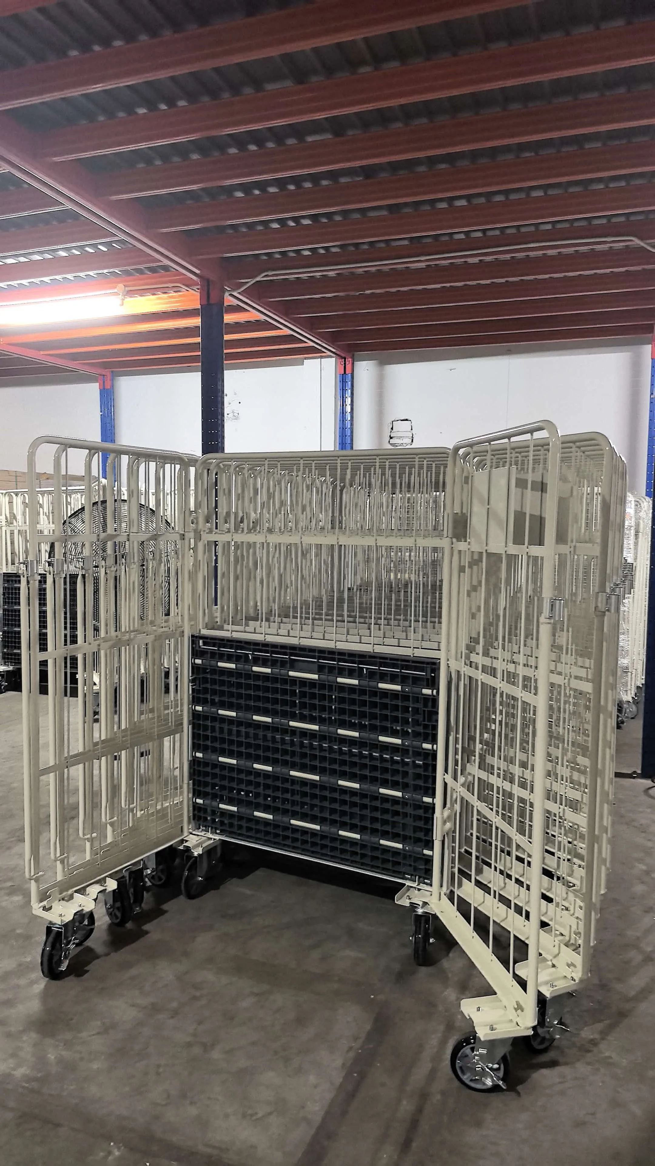 Foldable Roll Container with Plastic Base | Heavy-Duty Wire Mesh Roll Cage for Warehouse & Logistics